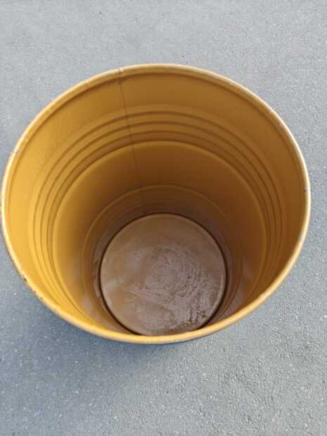 PLECHOVÝ SUD 200 L POUŽITIE VONKU I VO VNÚTRI LAKOVANÝ ODNÍMATEĽNÉ VEKO (3)