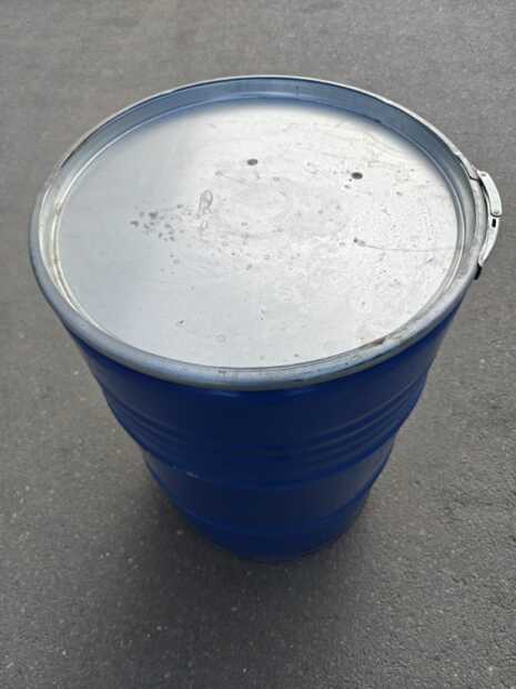 PLECHOVÝ SUD 200 L POUŽITIE VONKU I VO VNÚTRI LAKOVANÝ ODNÍMATEĽNÉ VEKO (2)