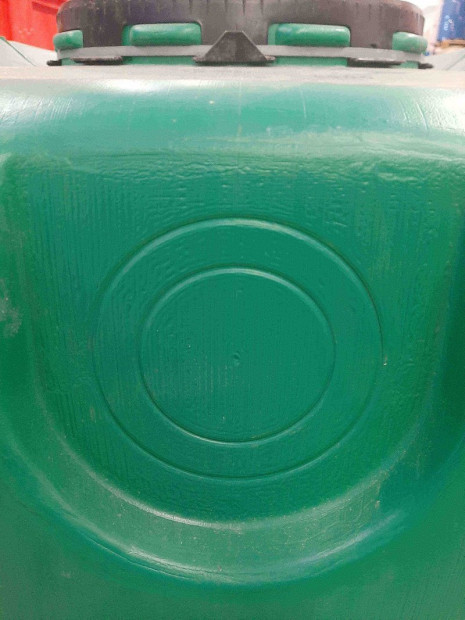 HDPE TANK 1000 L GREEN LID DN 400 MM GALVANIZED CLAMPING CIRCUIT(4)